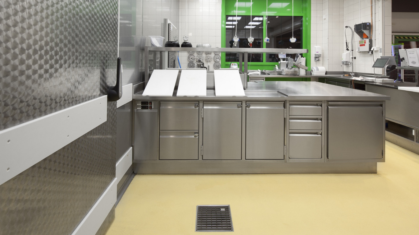 Globus Brno Commercial Kitchen Czech Republic 20151105 24